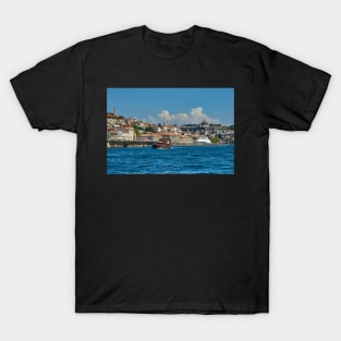 Porto - a boat's eye view T-Shirt